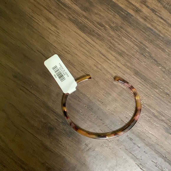 Francesca’s collection noemi pink tortoise cuff - Picture 8 of 16